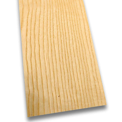 Essen houtfineer 100 x 12 cm met natuurlijke nerfstructuur, ideaal voor meubelbekleding of restauratieprojecten.