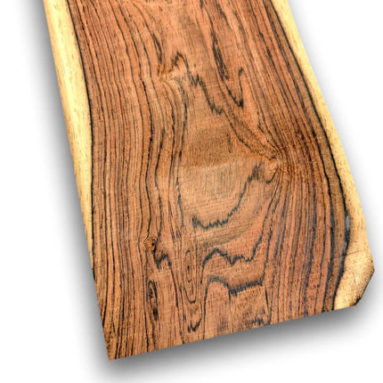Palissander houtfineer 90 x 15 cm met natuurlijke tekening en warme tinten, ideaal voor meubelbekleding of restauratieprojecten.